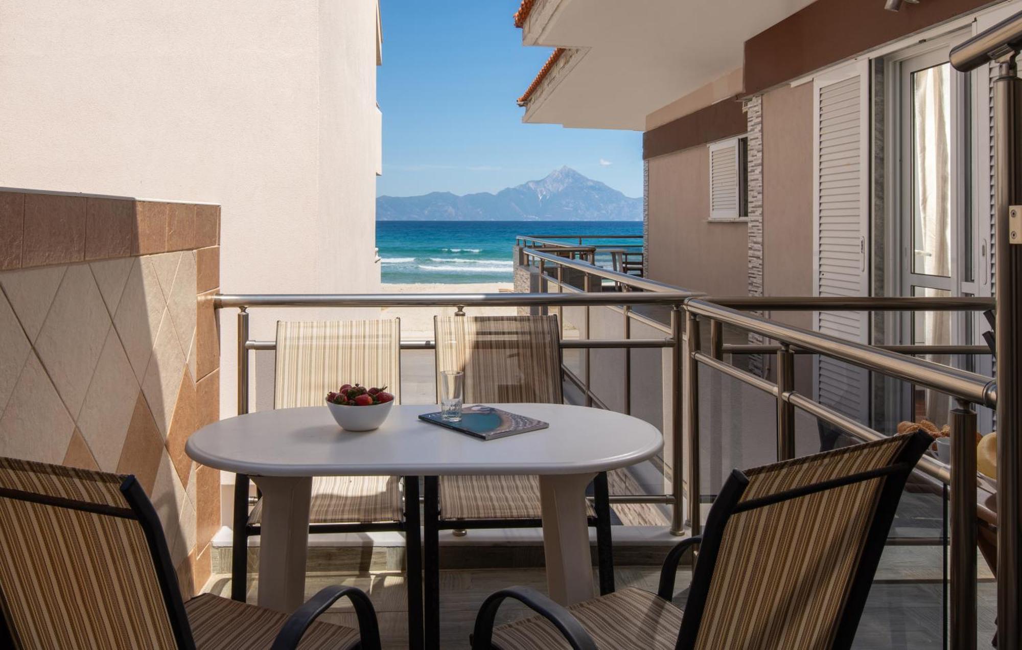 House Giota Apartment Sarti Exterior photo